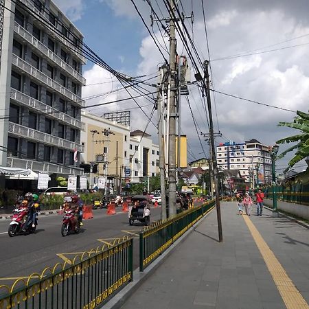 Setia Backpacker Hostel Yogyakarta Exterior foto